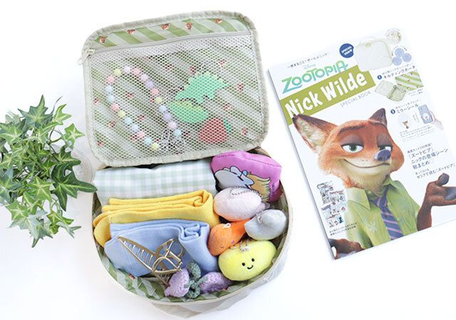 Disney［ディズニー］ZOOTOPIA Nick Wilde メモリアルキルティングポーチ＆ミラーシール
