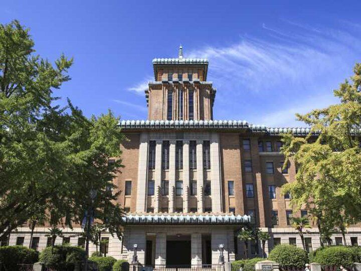 港町のシンボル横浜三塔めぐり♪レトロな歴史建築とクラシカルなカフェを訪ねて