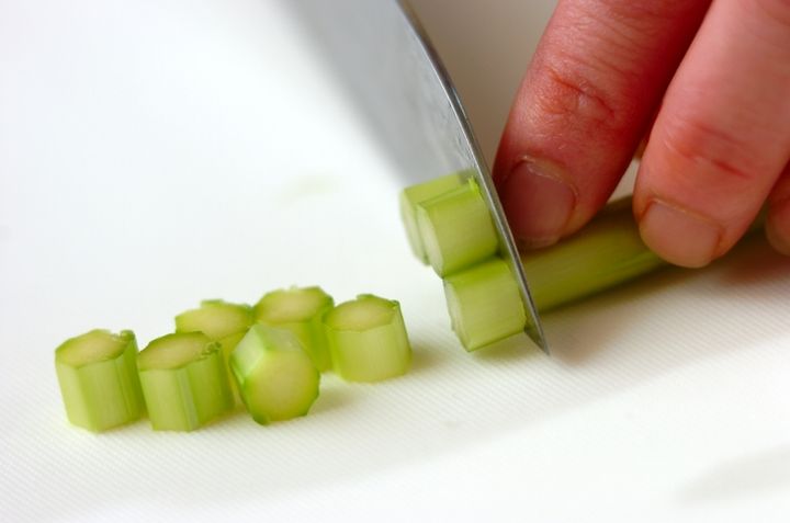 アスパラ混ぜご飯の下準備1