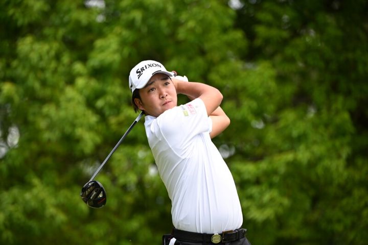 ツアー初優勝プロのスイングは「脱力」と「捻転」がポイント