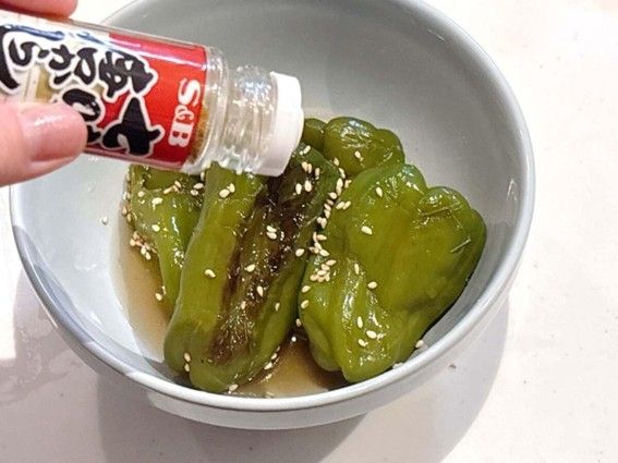 丸ごとピーマンの焼き浸し