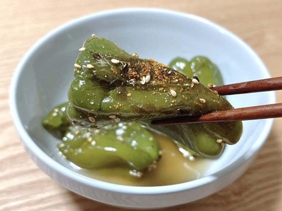 丸ごとピーマンの焼き浸し