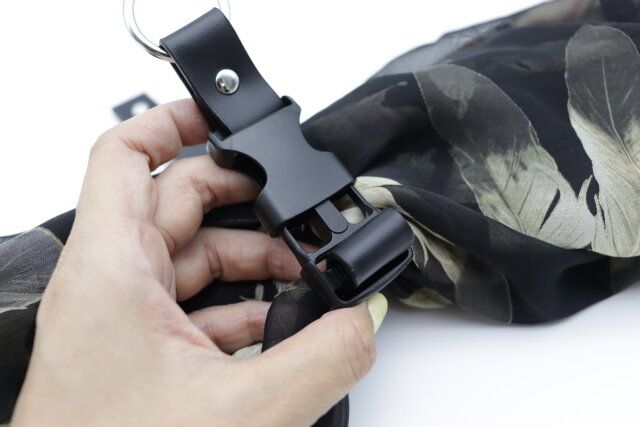 スリコのジャケットホルダー4