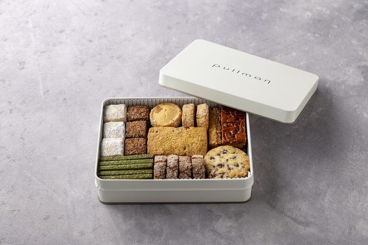 ホテルオリジナル缶に入った詰め合わせ