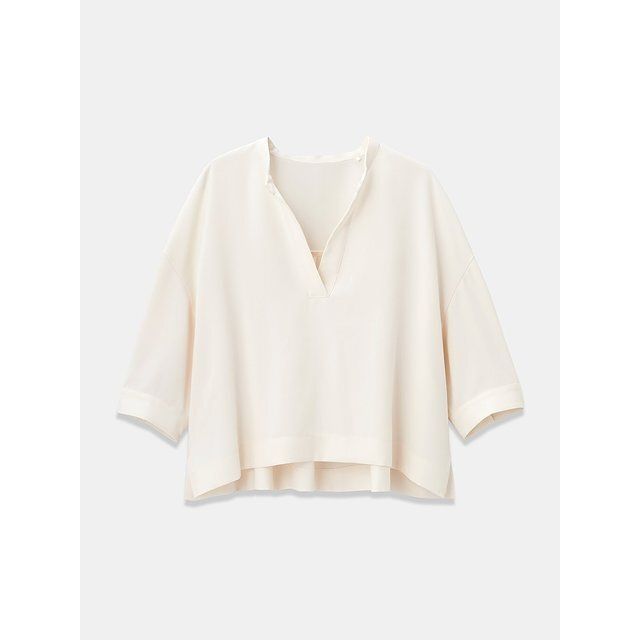 PLSTのスキッパークロップドブラウス