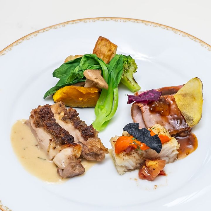 東京ディズニーランドホテル「シャーウッドガーデン・レストラン」“ディズニー・ハロウィーン2025”スペシャルメニュー3