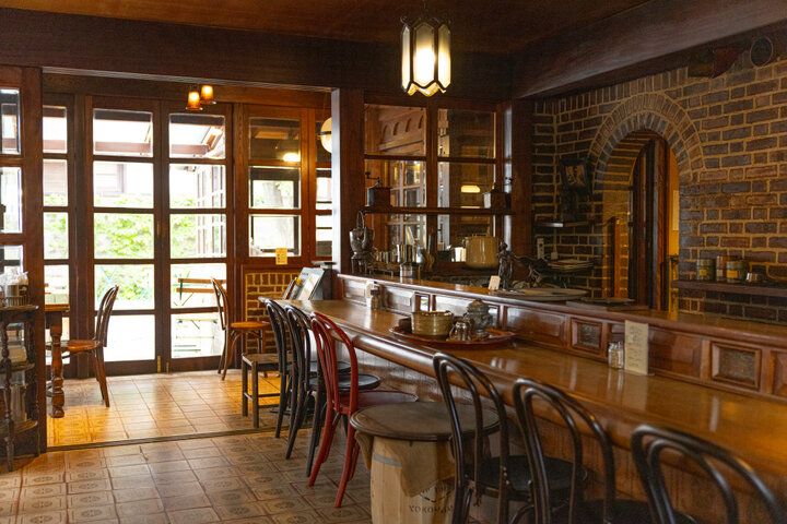 倉敷美観地区の一角でひっそりと時を刻む「倉敷珈琲館」へ