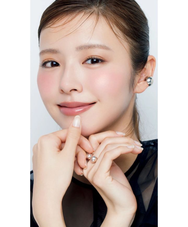 笑顔が映えるご機嫌チークの入れ方