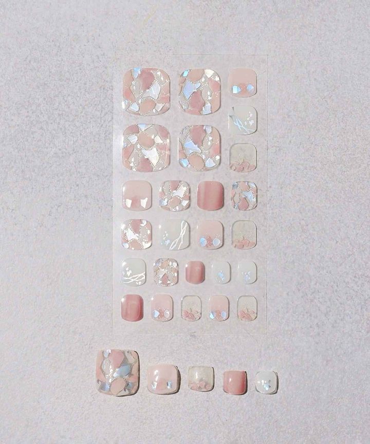 画像1: 出典：3COINS