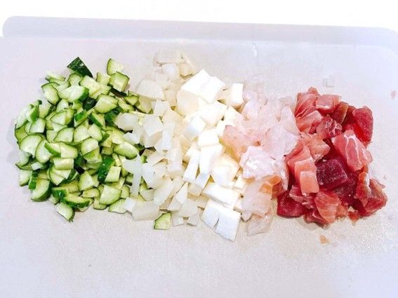 海鮮ばくだん」