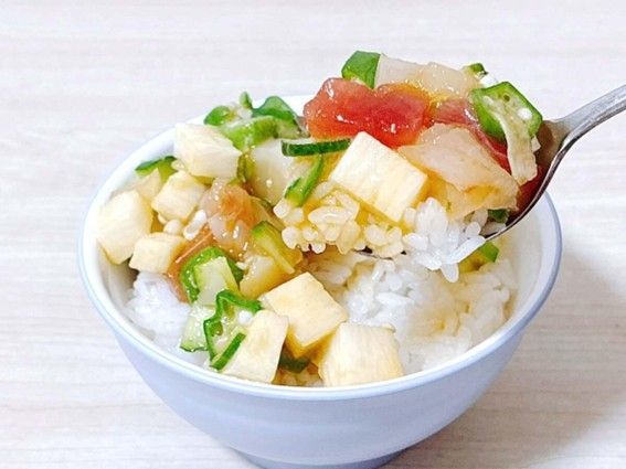 海鮮ばくだん」