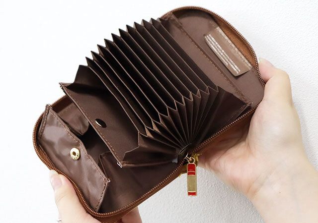 宝島社のムック付録のクレパス（R）柄ミニ財布6