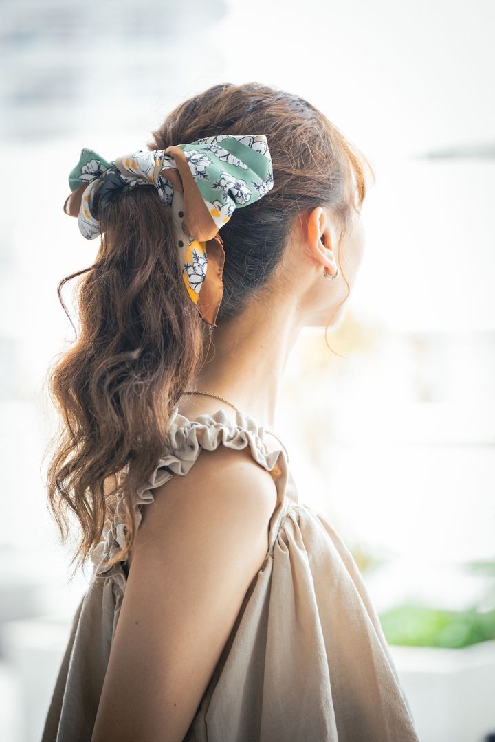 ワイドデニム、こんな風にレディに着ると可愛い！【FUDGE FRIEND おしゃれさんの毎日コーディネート vol.570｜UMI】