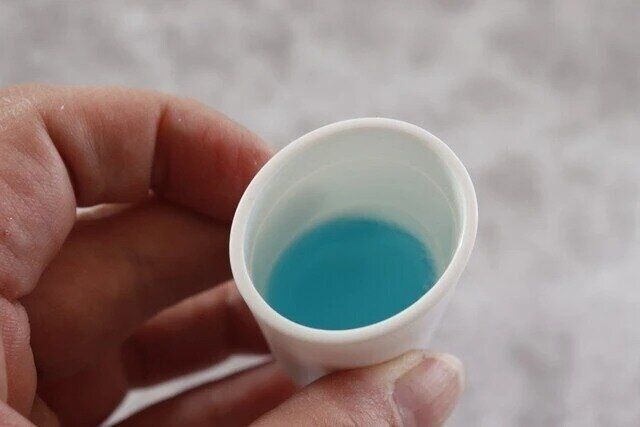 ダイソーの水切れがいい マウスウォッシュ用コップ