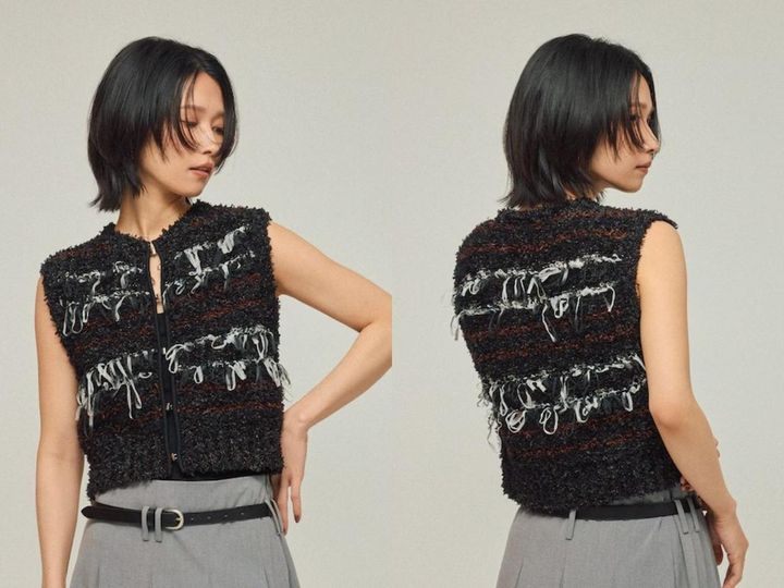 画像: 「異素材フリンジニットベスト」￥11,000 出典：ファーストハンド