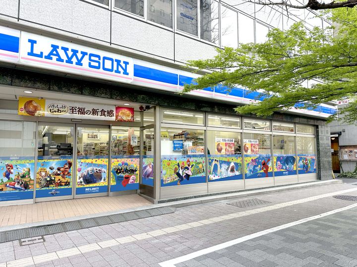 ローソン 銀座四丁目昭和通店 ユニバーサル・スタジオ・ジャパン特別ラッピング