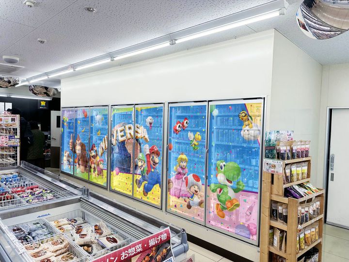 ローソン 銀座四丁目昭和通店 ユニバーサル・スタジオ・ジャパン特別ラッピング2