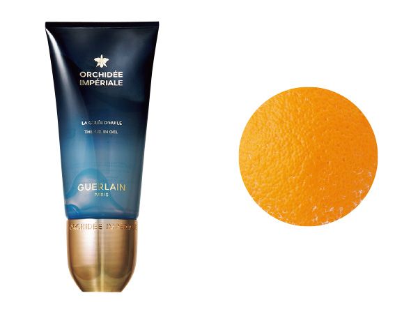 06：ゲラン 全体的に落ちている印象だが、凹みに入り込んだファンデが少し残ってしまった。