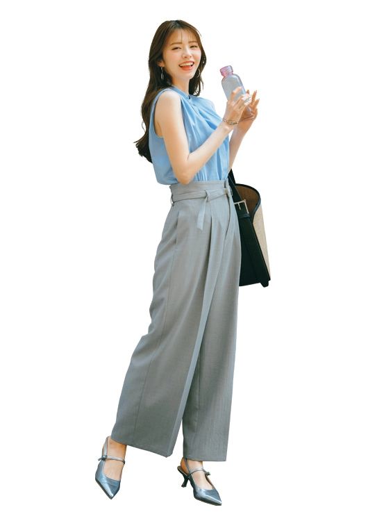 好印象カラーでつくる爽やか通勤コーデ