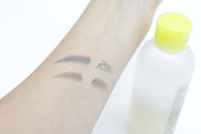 眉毛タトゥーシール クレンジングオフ