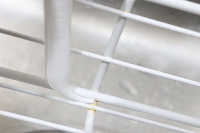 ダイソーのスキマの達人（食器洗い機・水切りカゴ洗い）のカギツメ