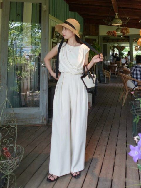 2025夏大人レディースおすすめ上品なオールホワイトコーデ