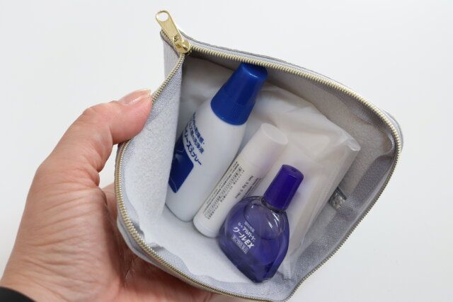 レザー風ポケットティッシュポーチ 使用例