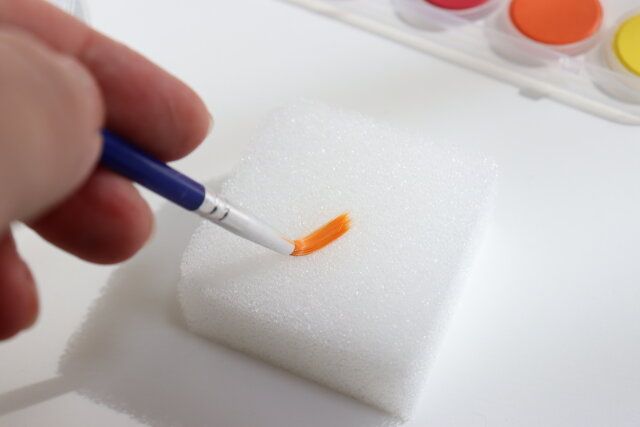 セリア 折りたたみ式筆洗バケツ 使用例 スポンジ