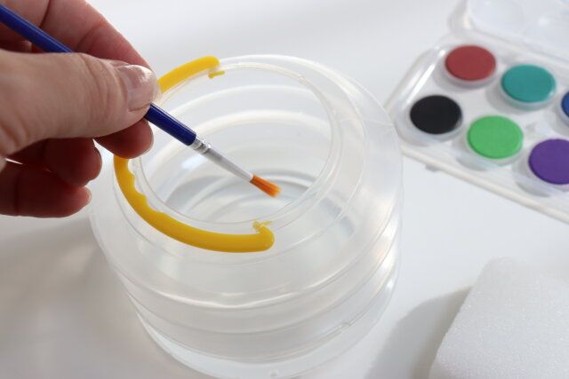 セリア 折りたたみ式筆洗バケツ 使用例