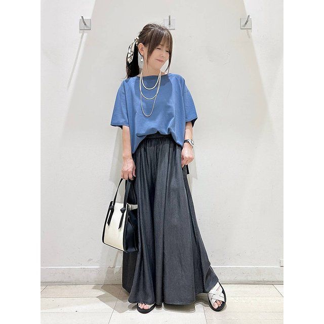 グローバルワークのスッキレイさらさらボートネックプルオーバー