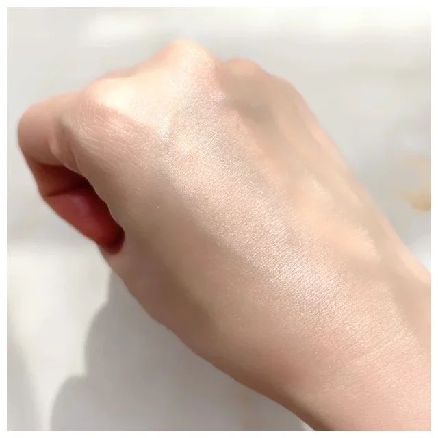 SUQQU グロウ セッティング パウダーの仕上がり