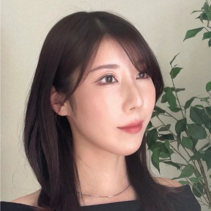 ベスコスも受賞！SUQQUのプレストパウダーの口コミは？2種の仕上がりや使い方をチェック_9