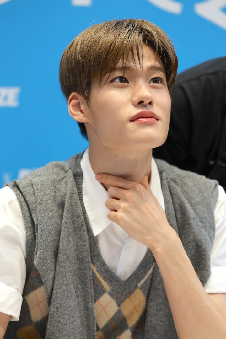 マキア RIIZE UIQ 韓国コスメ 代官山 蔦屋書店 サイン会 K-POP