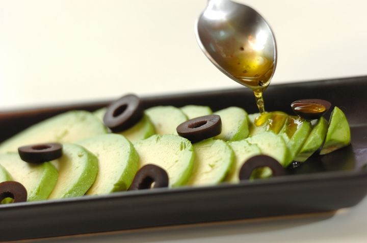 アボカドのカルパッチョ風の作り方1