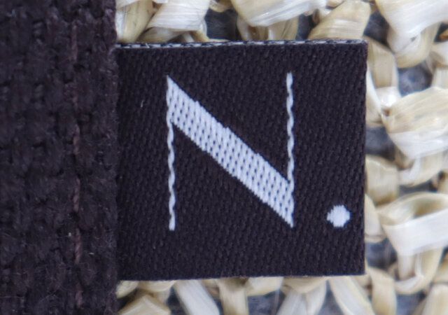 ブランドロゴタグ