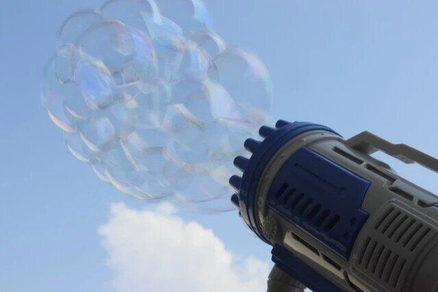 ダイソーのバブルバズーカはしゃぼん玉がたくさん出てくる