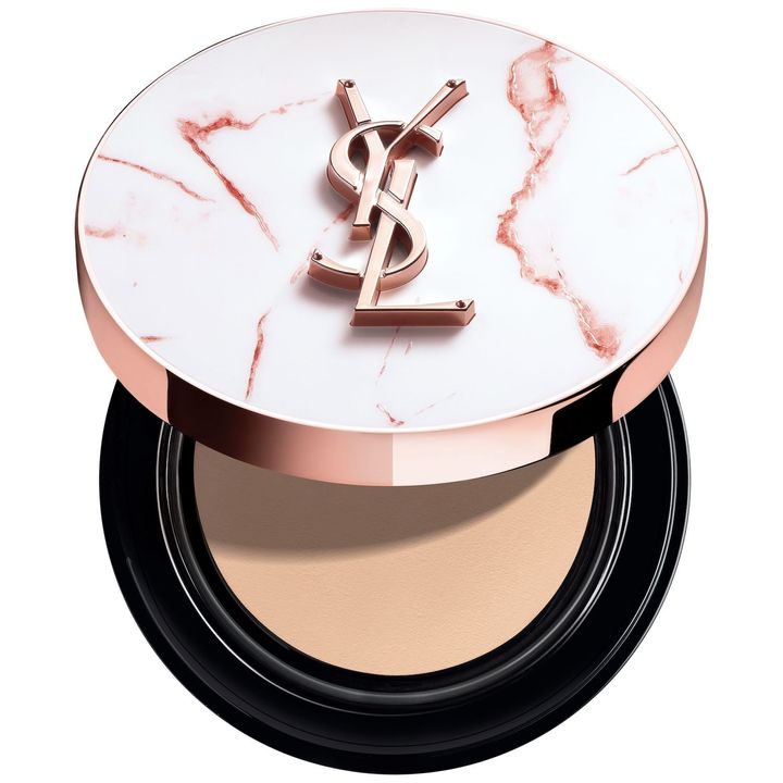 ラディアント タッチ グロウパクト ＜コレクター＞ B10 SPF50+・PA++++ ￥11,990（セット価格・8月27日より公式オンライン ブティック・表参道フラッグシップ ブティック先行、9月5日より全国限定発売）