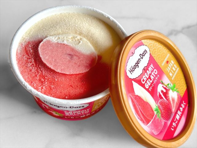 ミニカップ CREAMY GELATO『いちご練乳みるく』