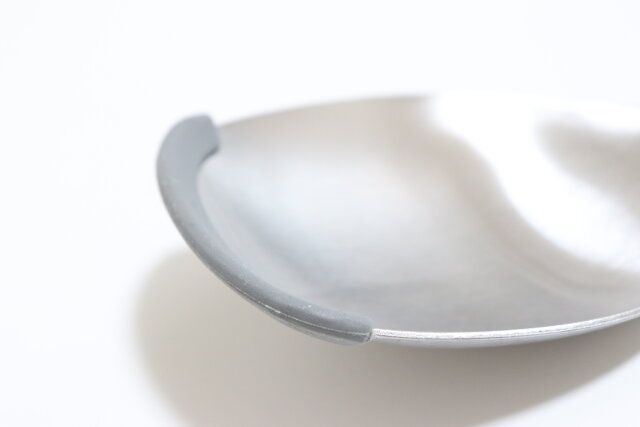 ダイソーの先端にゴムが付いたコーティングを剝がしにくい調理スプーン