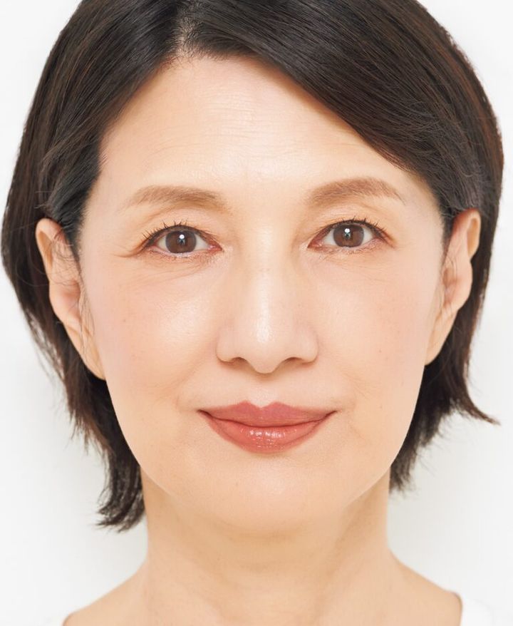 山谷を強調したリップメイク