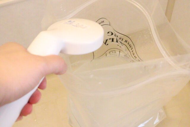 つけ置き洗いジッパーバッグ（ロゴ） 注水