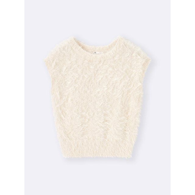 GUのフェザーヤーンニットプルオーバー