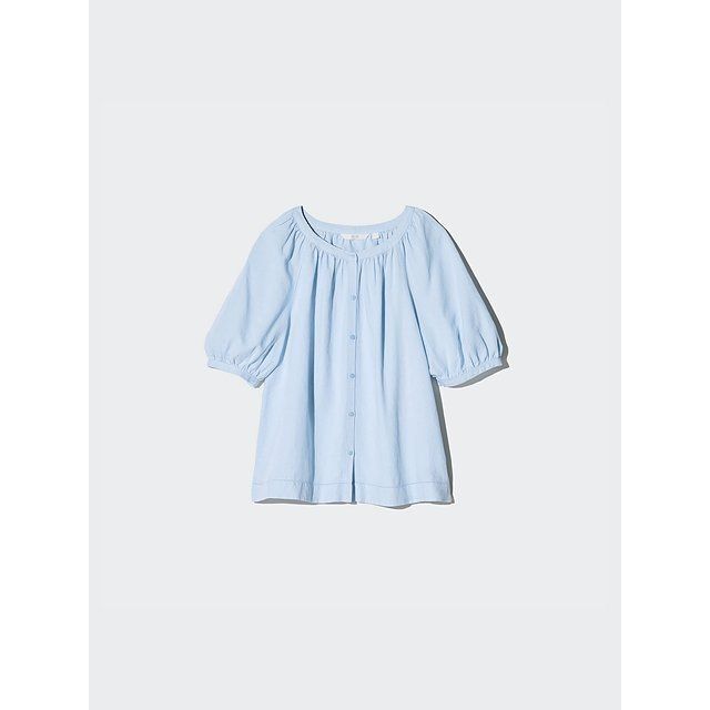 ユニクロのリネンブレンドボリュームスリーブブラウス