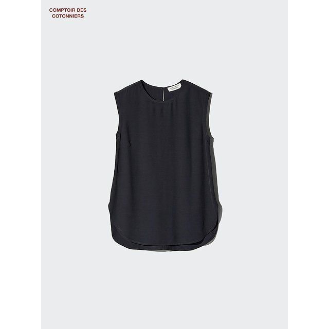 ユニクロのレーヨンブラウスノースリーブ