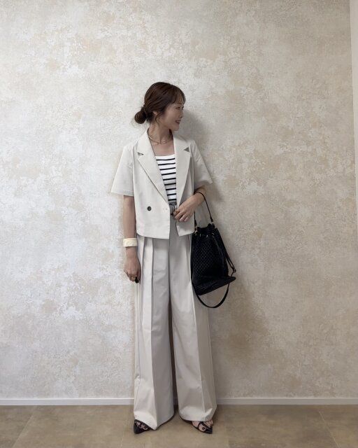 着回しコーデ③同素材のジャケットでセットアップコーデ