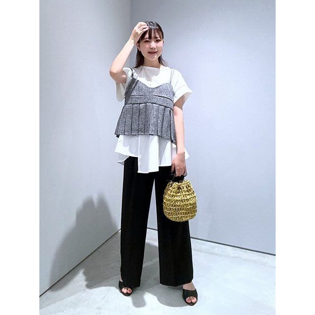 黒ワイドパンツコーデ4