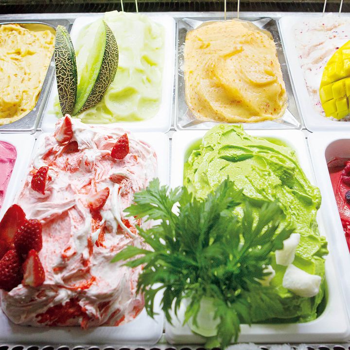 島根〈Eis&Café Bäckerei Konditorei Hidaka〉ショーケース