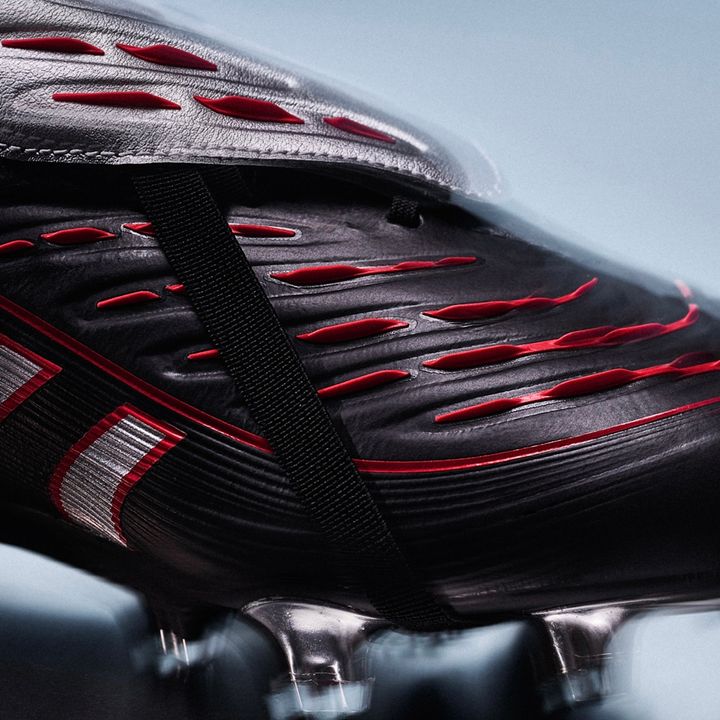adidasからレザーアッパー採用の「最強プレデター」が登場！フォールディングタン兼備の限定スパイク