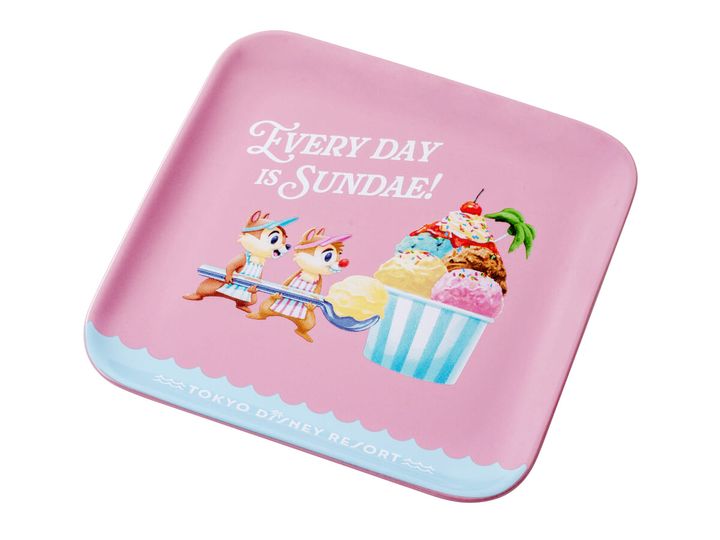 バニラミルクムース＆マドレーヌ、スーベニアプレート付き