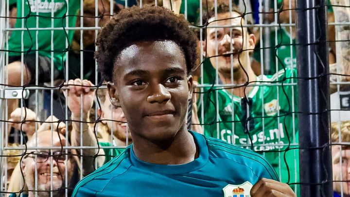 まだ学生の15歳選手、オランダ1部リーグ史上最年少デビュー！試合日も試験で「母はすぐに帰宅してほしがっています」